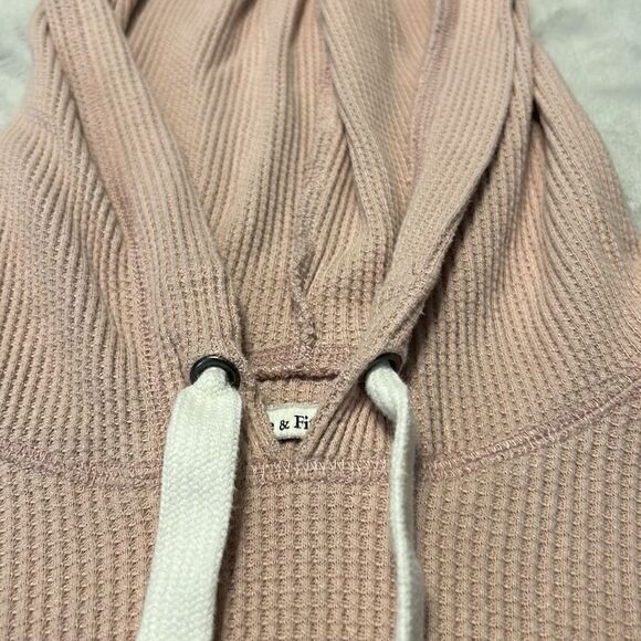 A & F Weave Hoodie - Picture 6 of 7